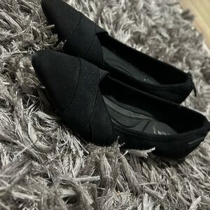 Elegant Black Women's Flats